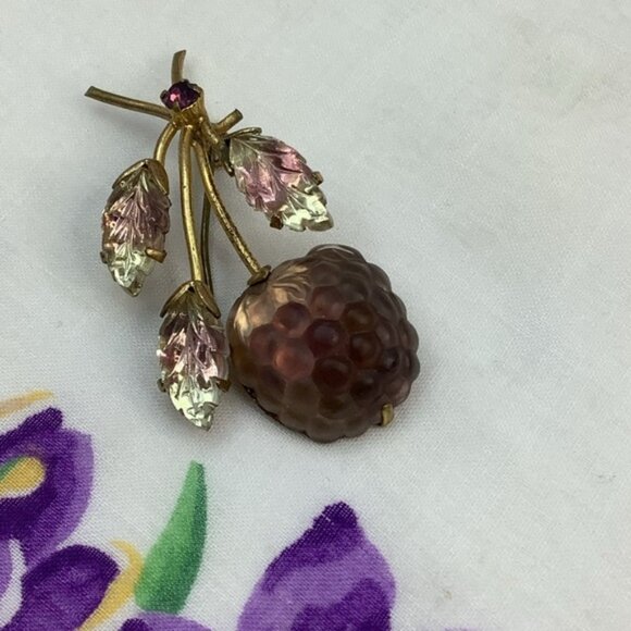 west German Jewelry - Vintage Art Glass  Gold and Pink Raspberry Brooch